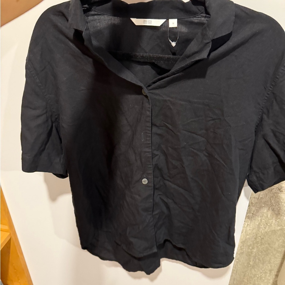 Uniqlo Black Button-Up Shirt
